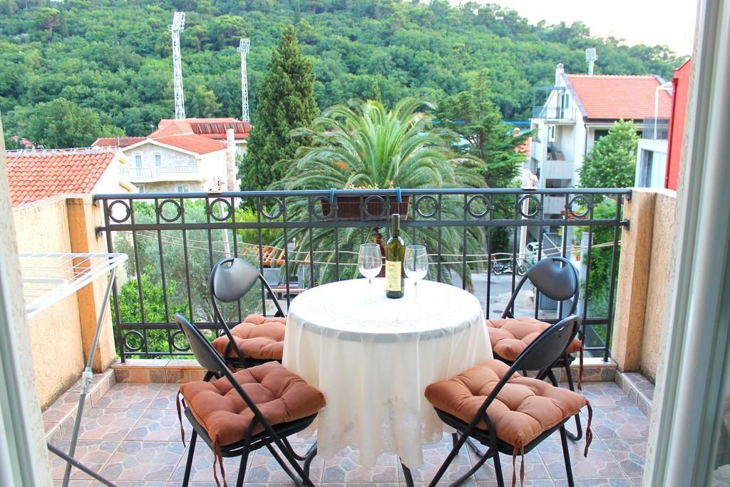 Apartments Djedovic Petrovac Εξωτερικό φωτογραφία